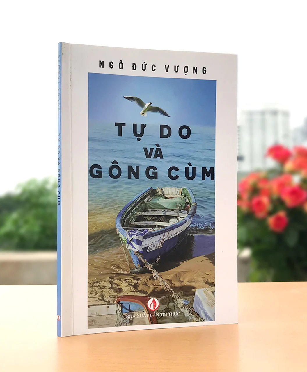 Tự Do Và Gông Cùm A
